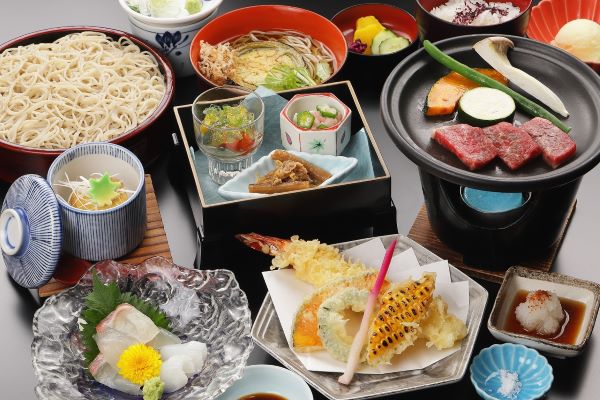 Seasonal Kyoto Soba Kaiseki 'Kosumosu'